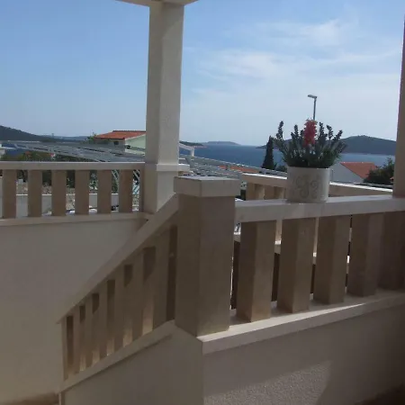 Villa Mandina Sevid Exterior photo